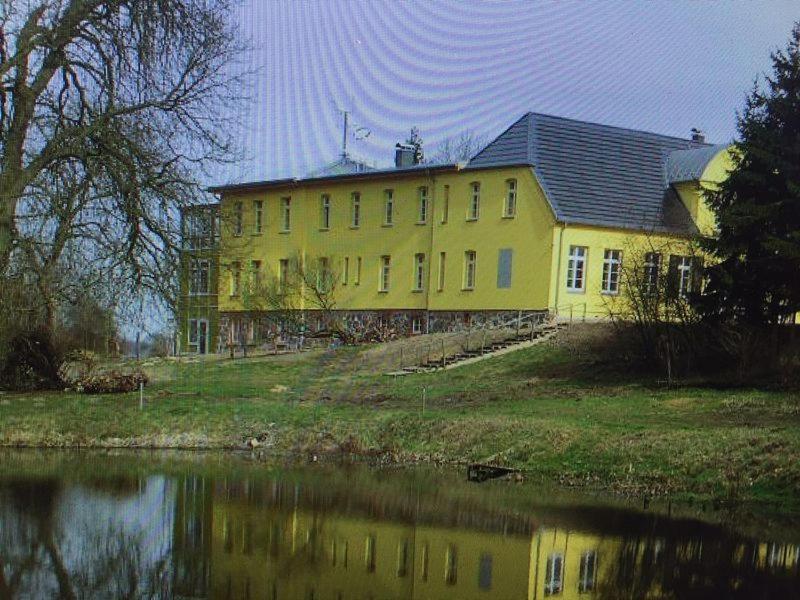 Gutshaus Mit Seeblick - Oekologisch & Nachhaltig Lubow المظهر الخارجي الصورة